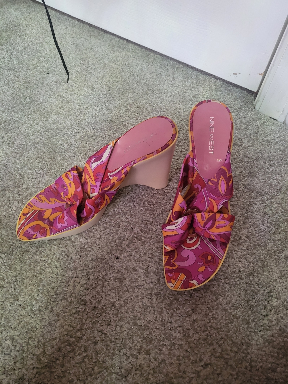 Nine West Pink & Orange Floral Knot-Front Wedge Mules